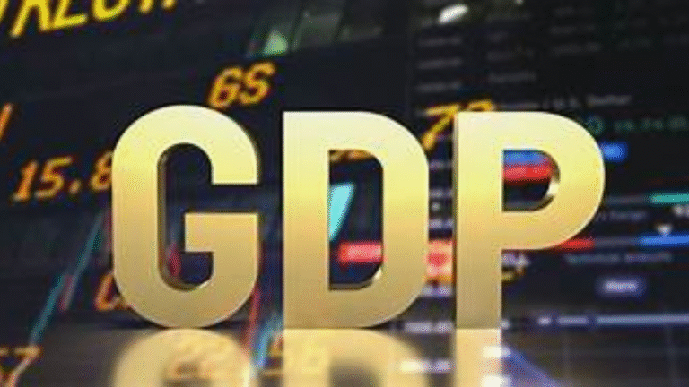 Tariff Troubles Cloud India’s GDP Outlook as Analysts Hold Off on Revisions