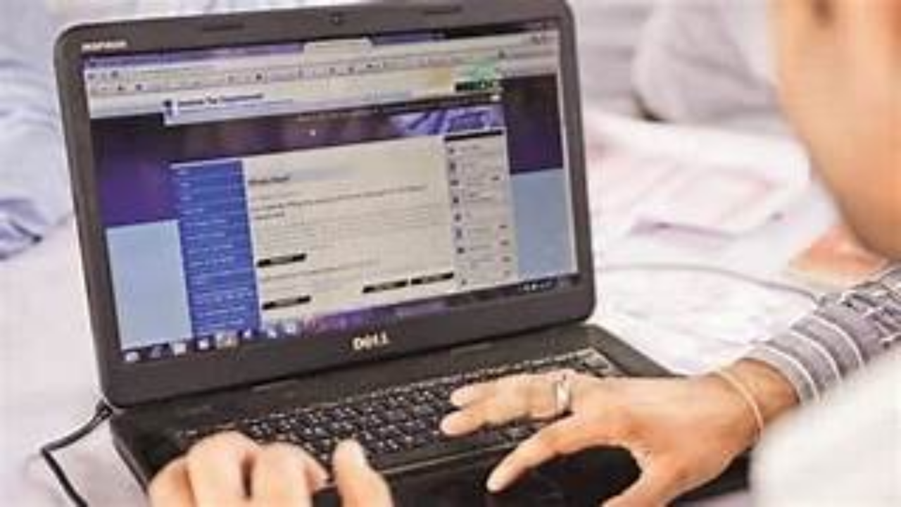 Portal Overload Leads to One-Day Extension for ITR Filing