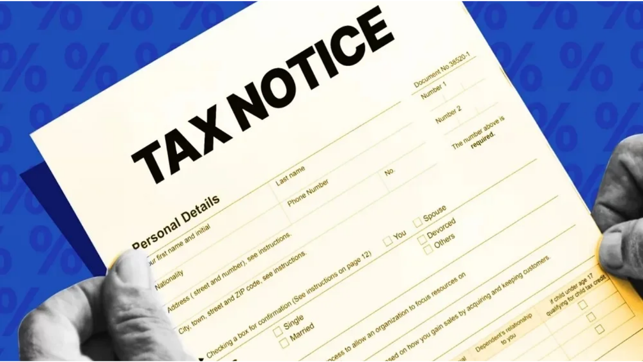 ₹141 Crore Tax Notice Shocks Grocer in PAN Card Fraud Case