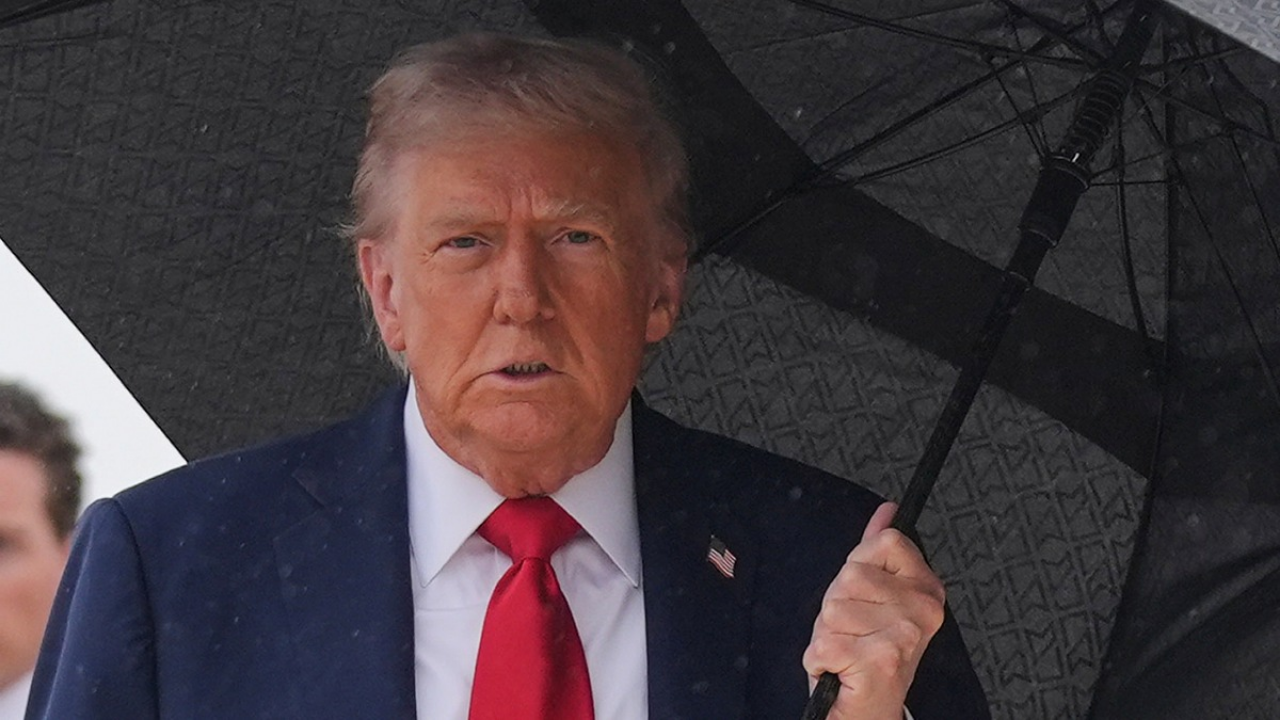 Trump Issues Tomahawk Ultimatum to Russia: Peace or Escalation