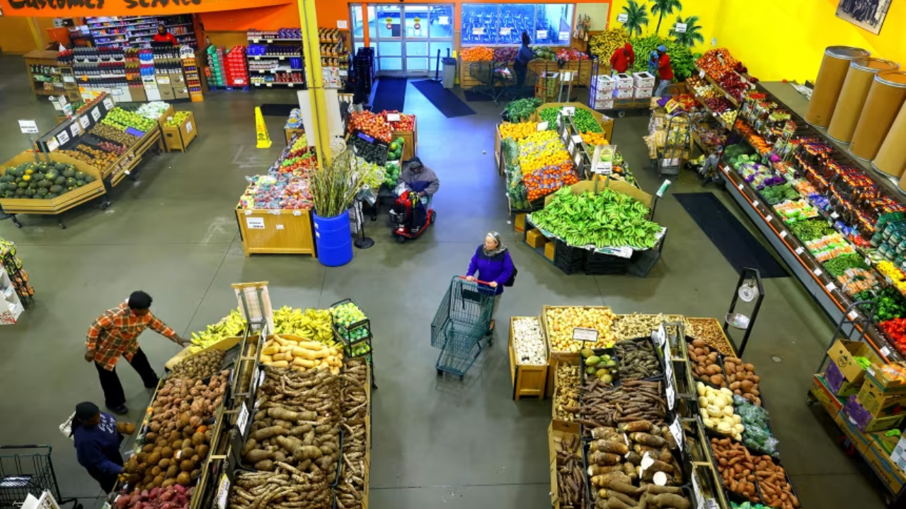 Government Shutdown Sinks US Consumer Confidence to Near-Record Low