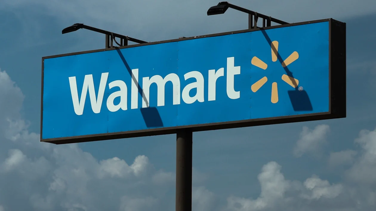 The McMillon Legacy: How Walmart's Stock Quadrupled and Left Rivals Behind