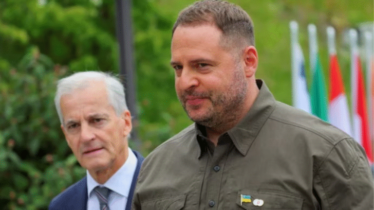 Ukrainian President Zelenskyy's Chief of Staff Resigns Amid Anti-Graft Raid