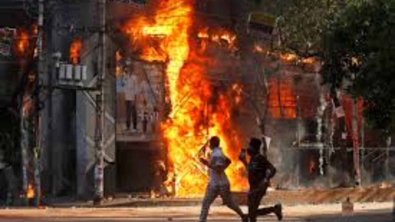 Hindu Family’s Home Torched in Chattogram Amid Rising Communal Tension in Bangladesh