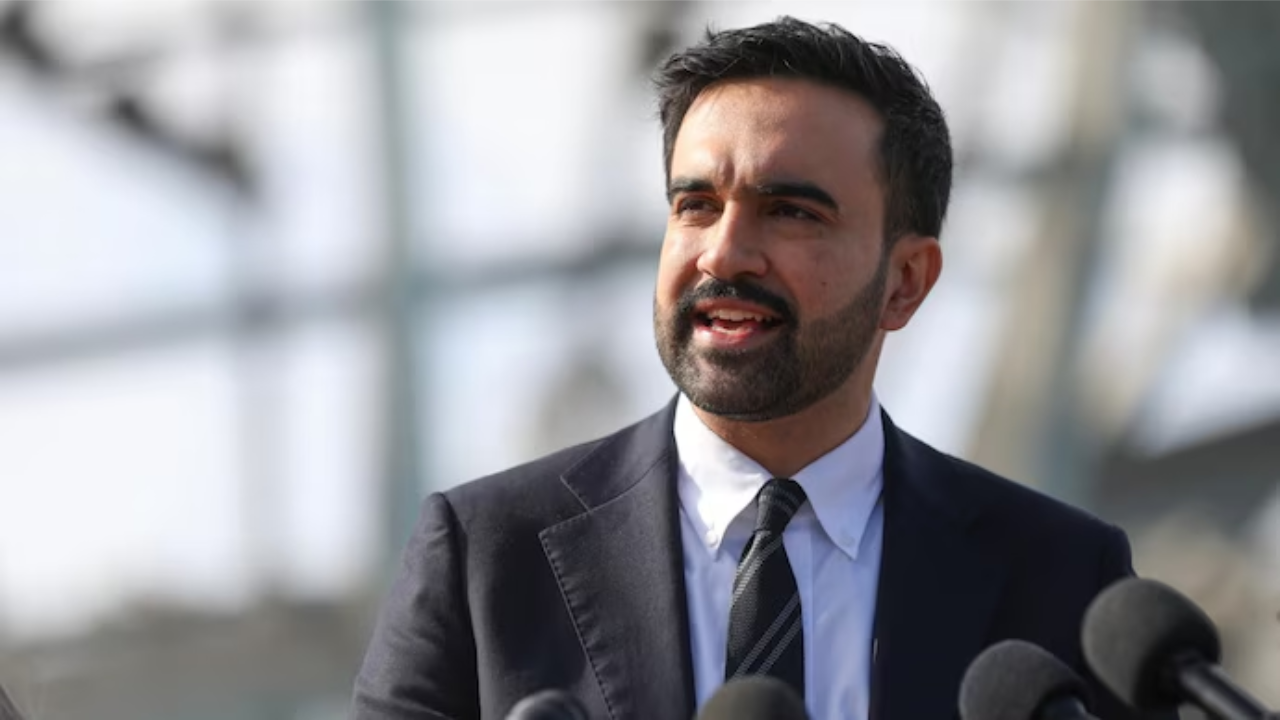 NYC Mayor-elect Mamdani Guides Immigrants on Resisting ICE Raids