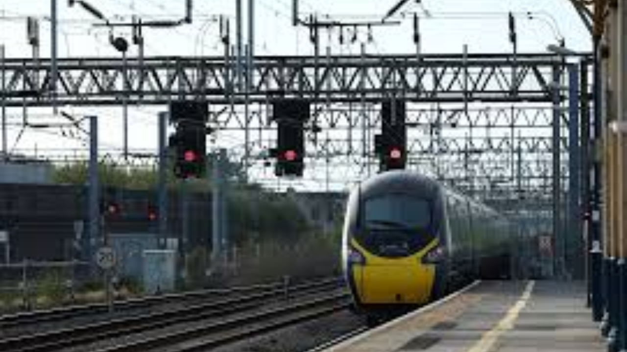 UK Greenlights £45 Billion Rail Revolution for the North
