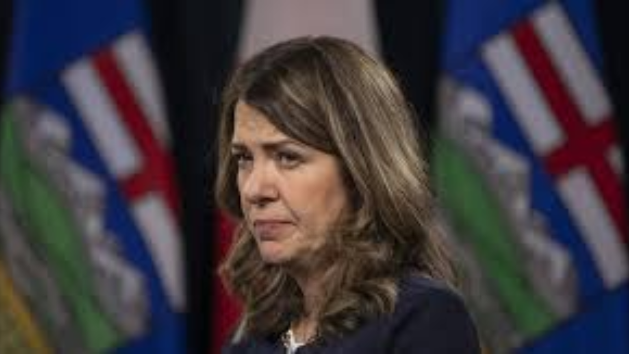 Alberta Budget 2026: Premier Smith Prepares Public for 'Tough' Fiscal Reality