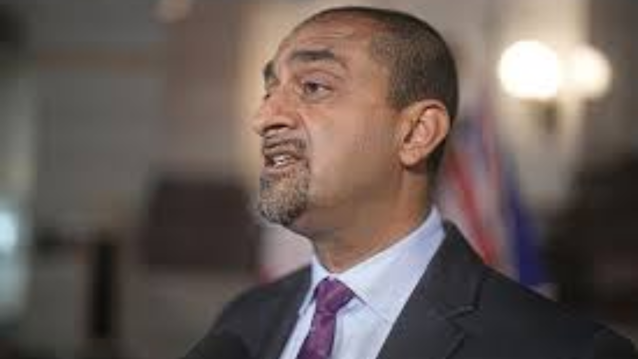 B.C. Gives "Two Thumbs Up" to Federal Defence Strategy