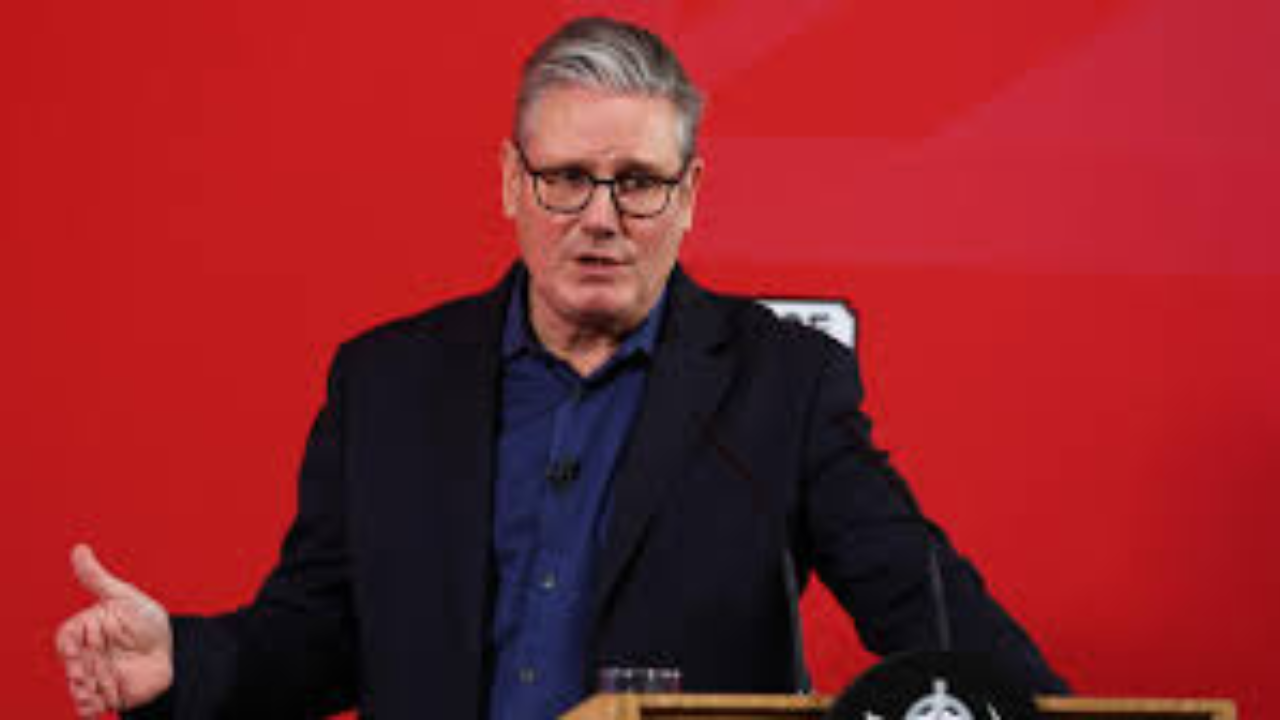 Starmer Issues Public Apology Over Mandelson Scandal