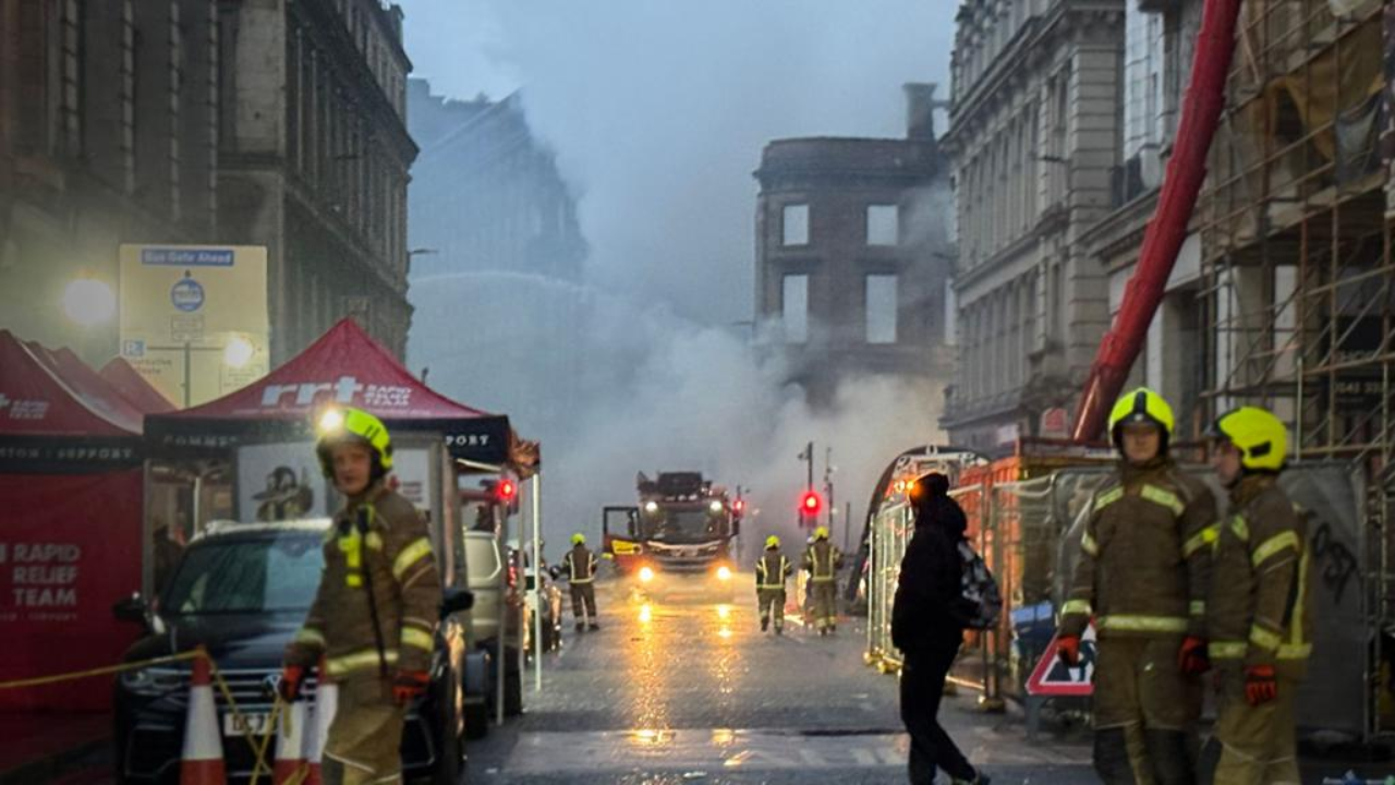 Chaos in Glasgow: Central Station Shuttered as Historic Building Collapses