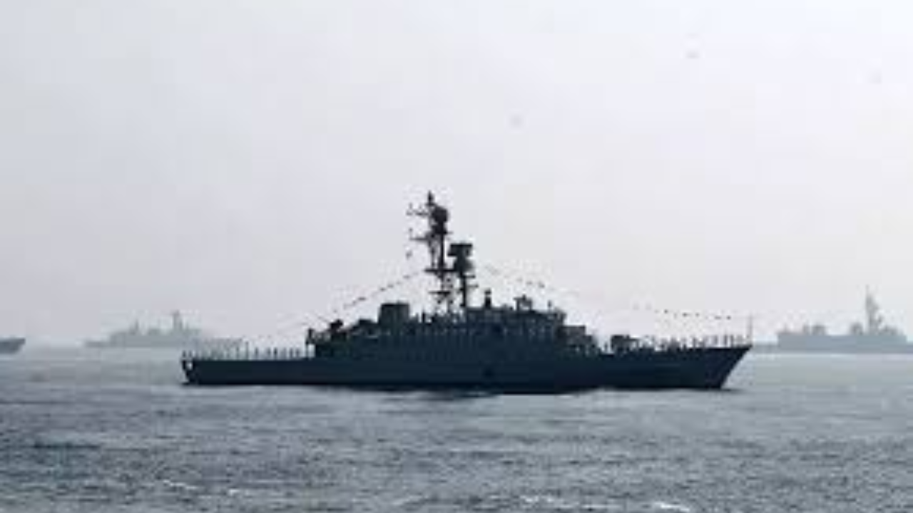 U.S. Sinks Iranian Frigate IRIS Dena Following Indian Naval Drills