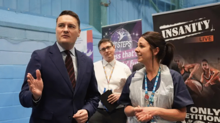 Streeting: No Need to Panic-Buy Private Meningitis Vaccines