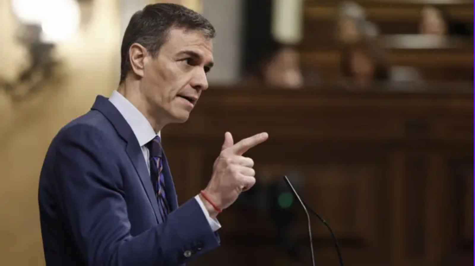 Spain Shuts Airspace to US Military Following Iran Strikes