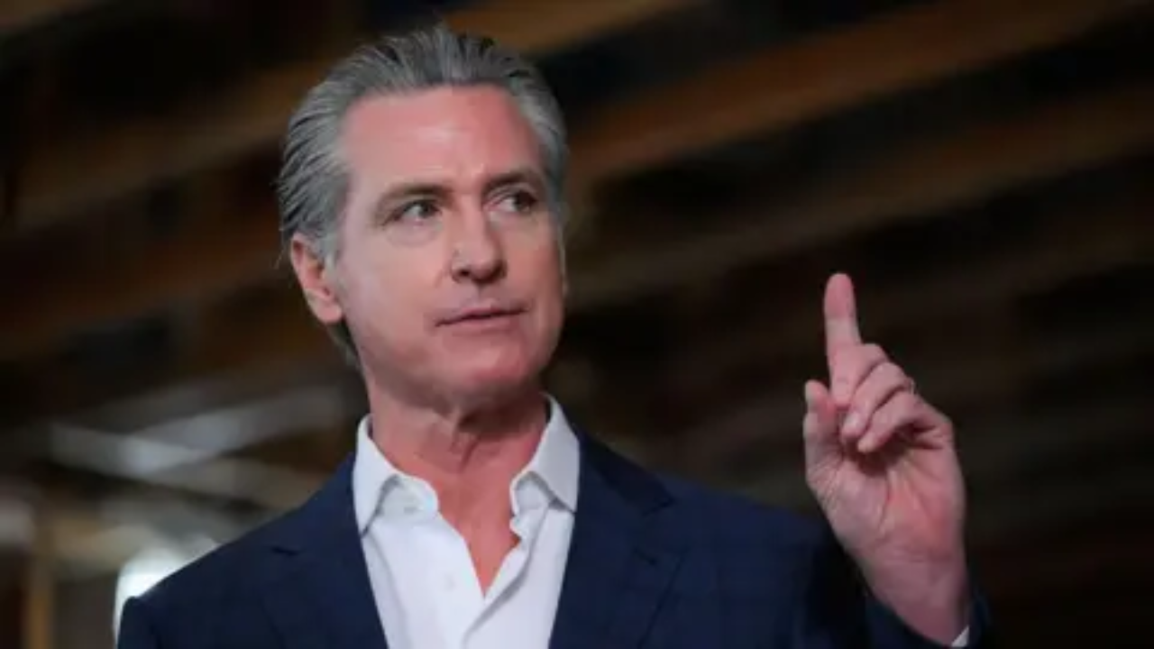 Trump says presidents 'should not have learning disabilities' as he mocks Newsom's dyslexia