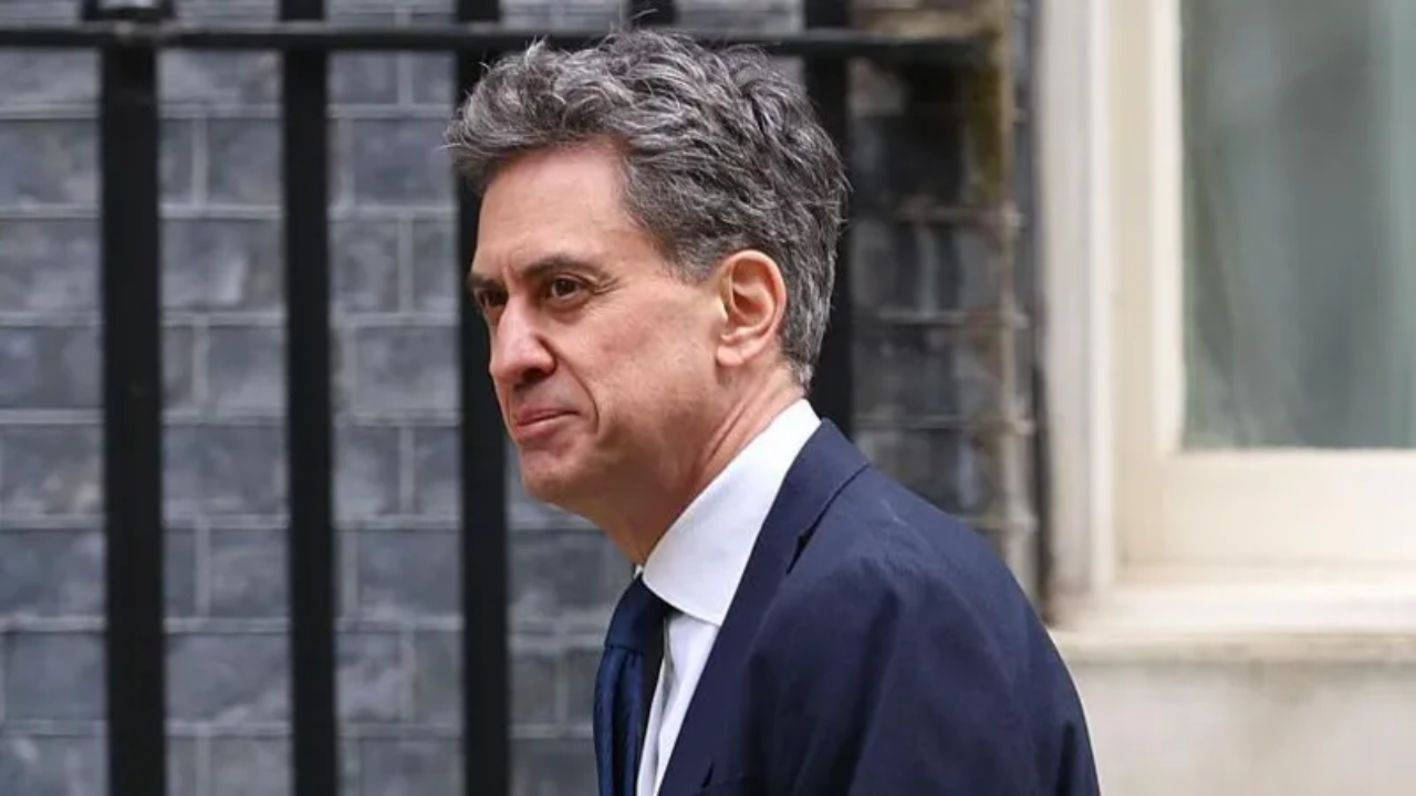 Miliband Vows Crackdown on Energy "Profiteering" Amid Global Price Spike
