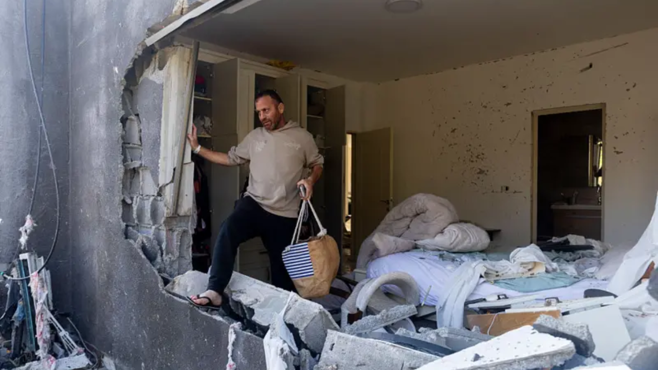 Iranian Strike Hits Zarzir: Residential Destruction and Multiple Injuries