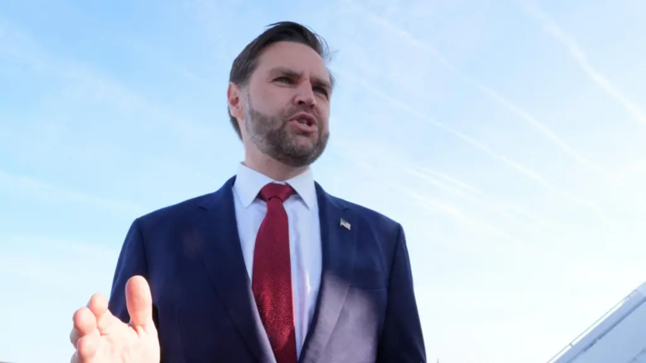 Vance Issues Stern Warning to Tehran Ahead of Islamabad Peace Talks