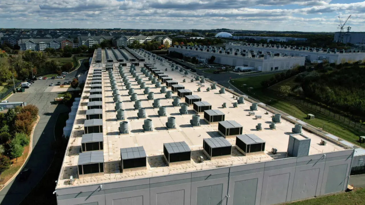 Maine Governor Vetoes Data Center Moratorium