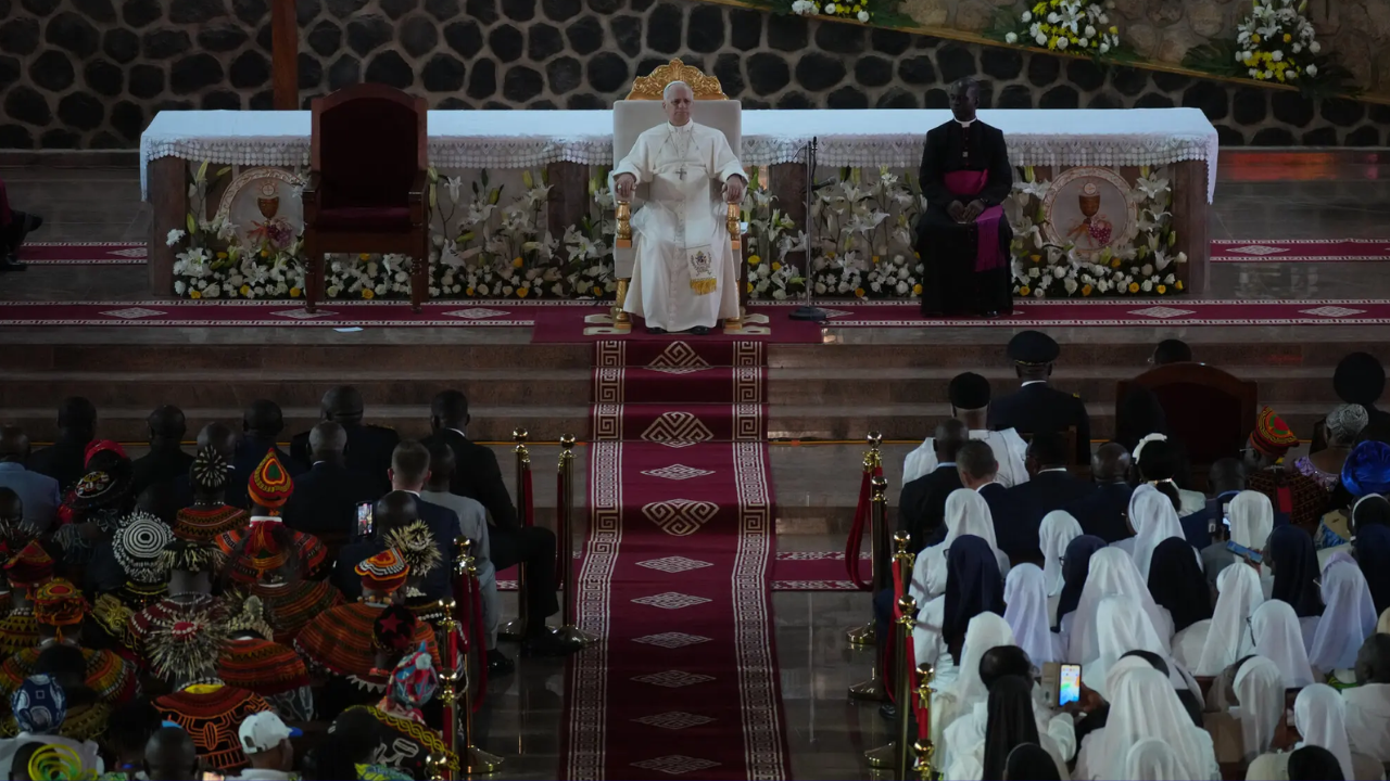 THE BATTLE OF TWO CHAIRS: Pope Leo XIV Rebukes Trump in Scathing Cameroon Address