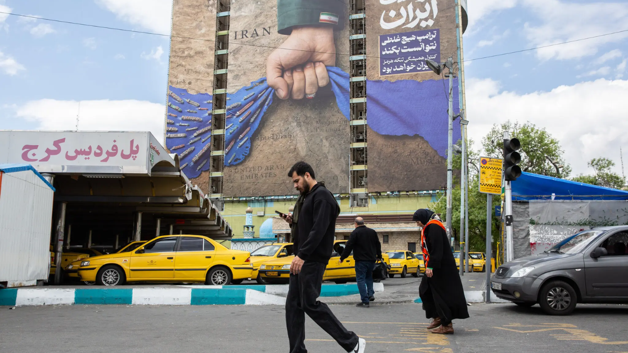 The Hormuz Standoff: Can a U.S. Blockade Force the Strait Open?