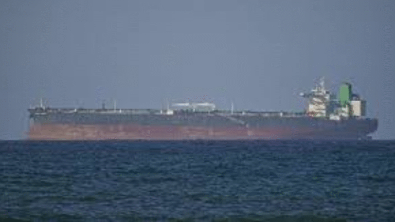 U.S. Navy Destroyers Enter Persian Gulf for Mine-Clearing Mission