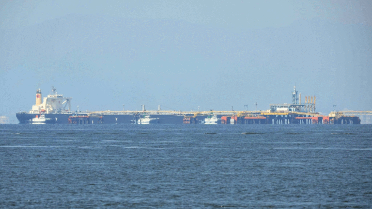 Tanker Idemitsu Maru Returns to Japan with 2 Million Barrels of Crude, Evading Hormuz Blockade