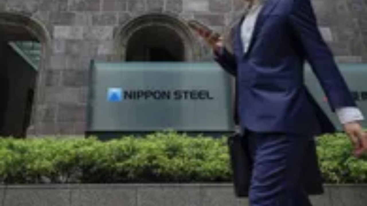 Nippon Steel Secures ¥90 Billion in First Bond Sale Post-U.S. Steel Deal